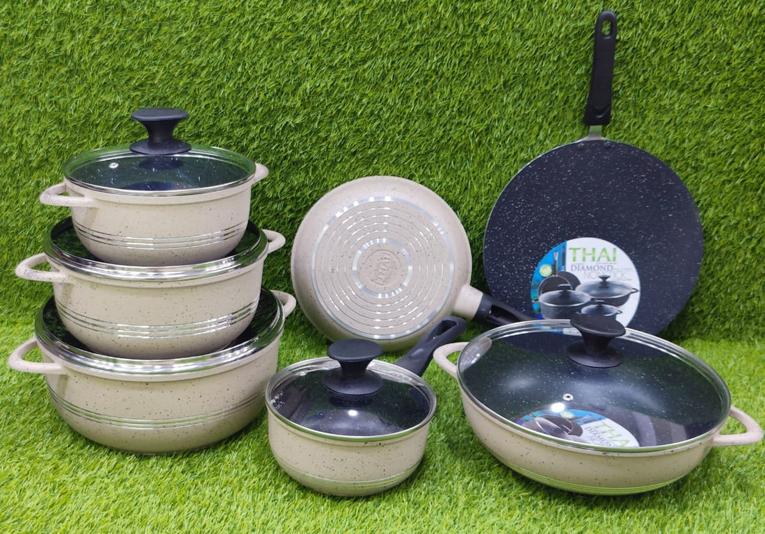 THAI OLIVE DIE CAST 18 PCS-GIFT SET